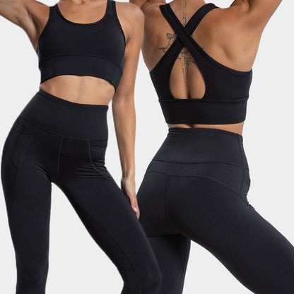 Autumn Winter Yoga Outfit Set Mesh Inset Sports Bra with Dual Pockets High Waisted Yoga Pants for Comfort and Style