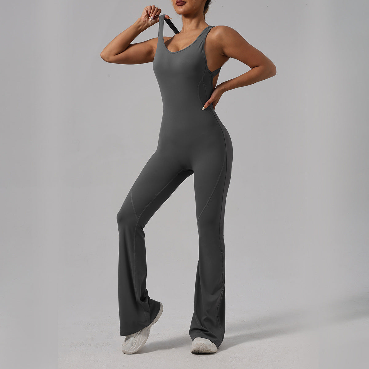 Quick Dry Tight Fitting Yoga Bodysuit for Enhanced Workout Performance Butt Lifting Waist Contouring Flared Leg Design for Comfort and Style