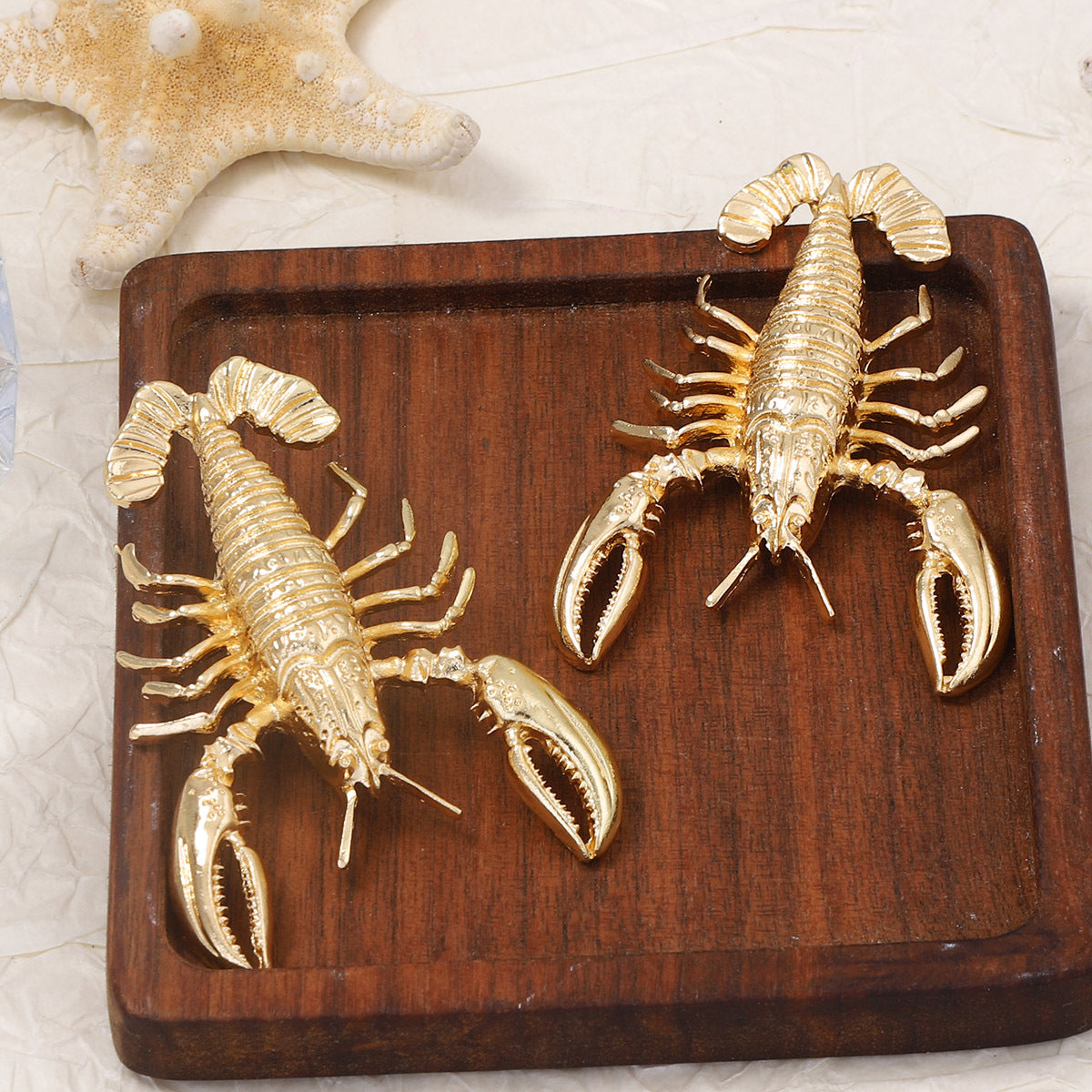 Chic Minimalist Retro Alloy Lobster Earrings - Unique Ocean-Inspired Jewelry for Effortless Vacation Style