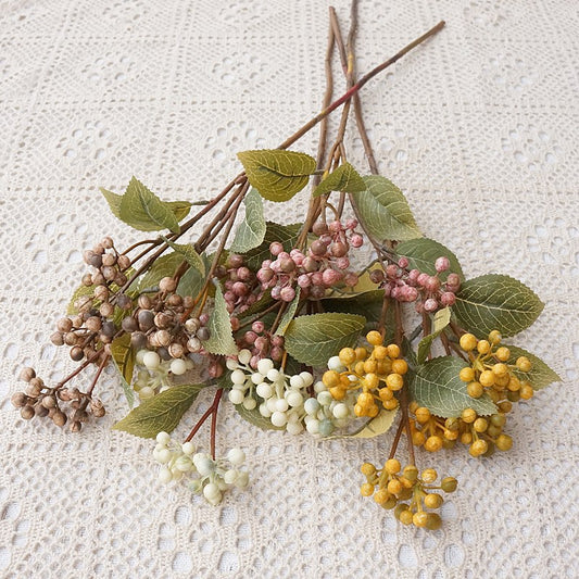 Realistic Wild Berry Branch - Vintage Style Single Stem Faux Floral Decor for Home, Weddings, and Special Events - Perfect for Soft Furnishings and Flower Arrangements