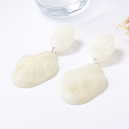 Elegant and Trendy Geometric Irregular Resin Earrings – Chic Statement Accessories for Women