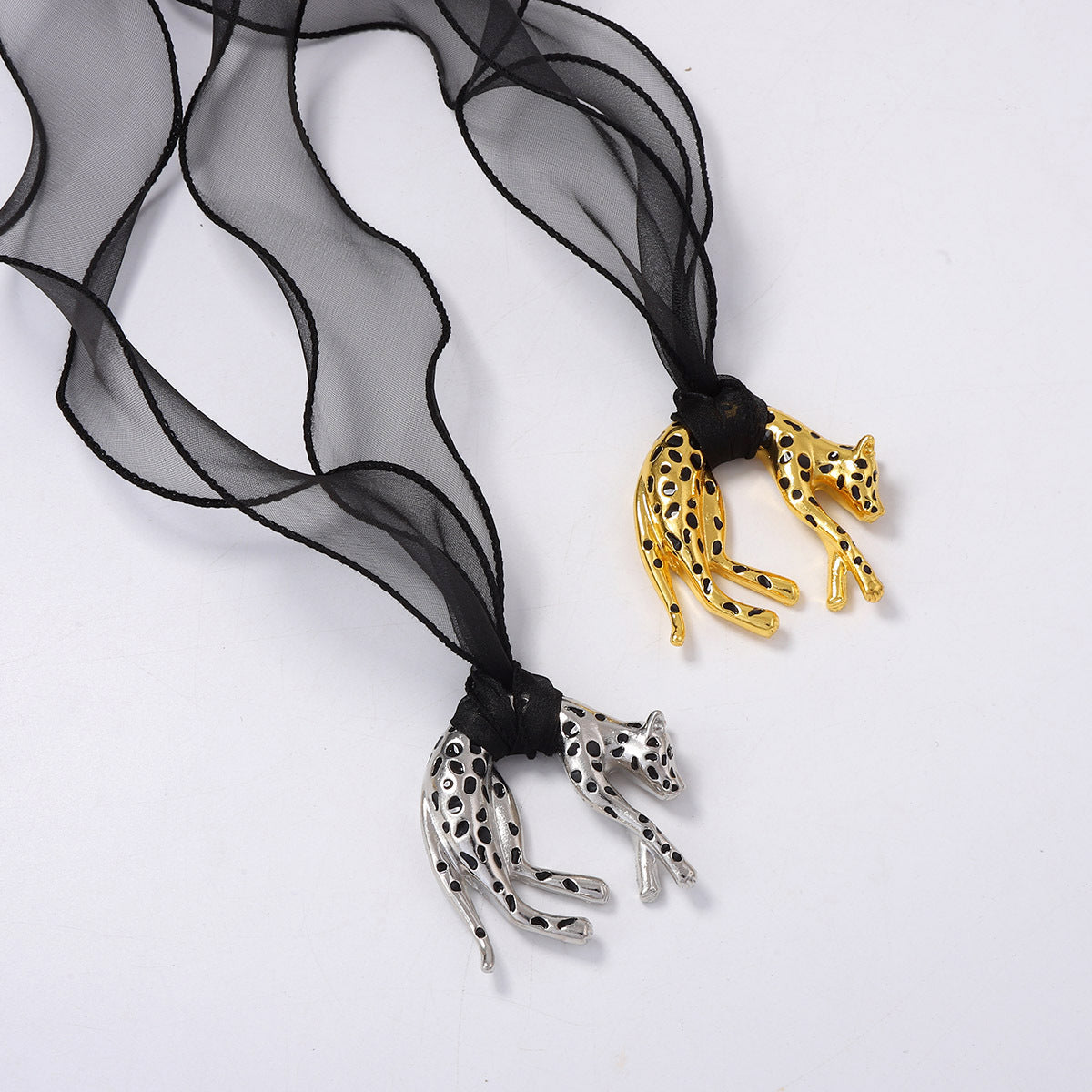 Vintage Wild Style Alloy Dripping Oil Leopard Pendant Statement Sweater Chain Necklace with Ribbon Tie - Bold and Unique Fashion Accessory