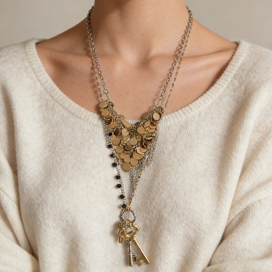 Chic Luxury Alloy Key Pendant Necklace with Metal Round Charm and Elegant Tassel – Perfect for Layering with Your Favorite Outfits