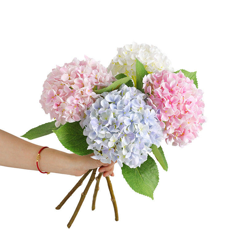 Elegant White Hydrangea Faux Flowers for Living Room and Wedding Aisle Decor - Stunning 3-Leaf Floral Arrangement for a Stylish Touch