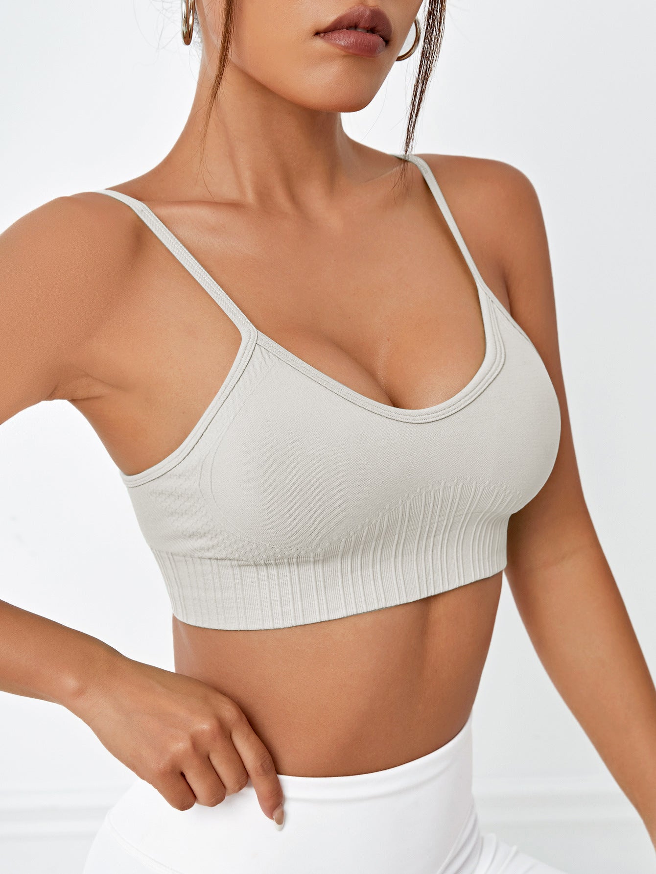 Seamless Adjustable Strappy Yoga Bra for High Impact Support Shockproof High Elasticity and Enhanced Lift for Outdoor Fitness Activities