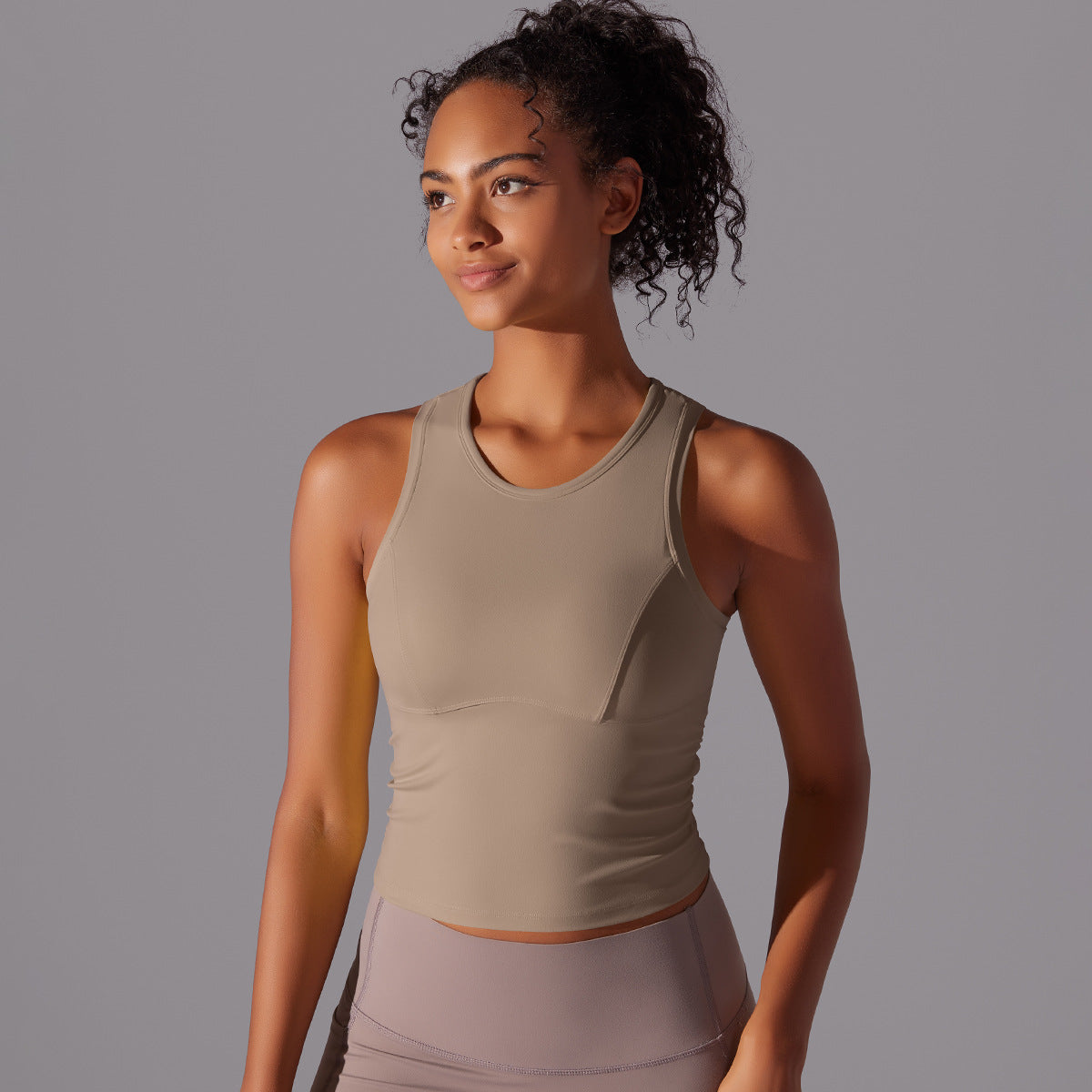 Seamless Sports Bra Yoga Top with Built in Cups Quick Dry Back Support for Running Training and Workout Sessions