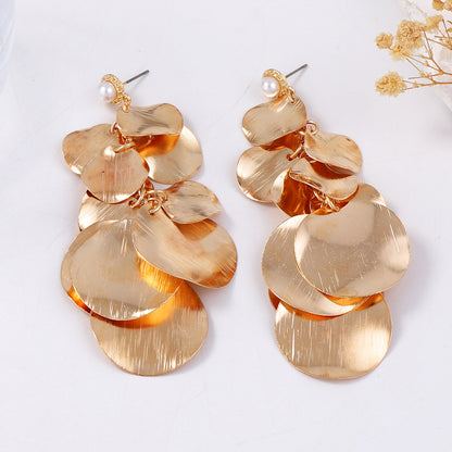 Bold Hip-Hop Punk-Inspired Layered Geometric Metal Statement Necklace - Luxurious and Chic Minimalist Fashion Accessory