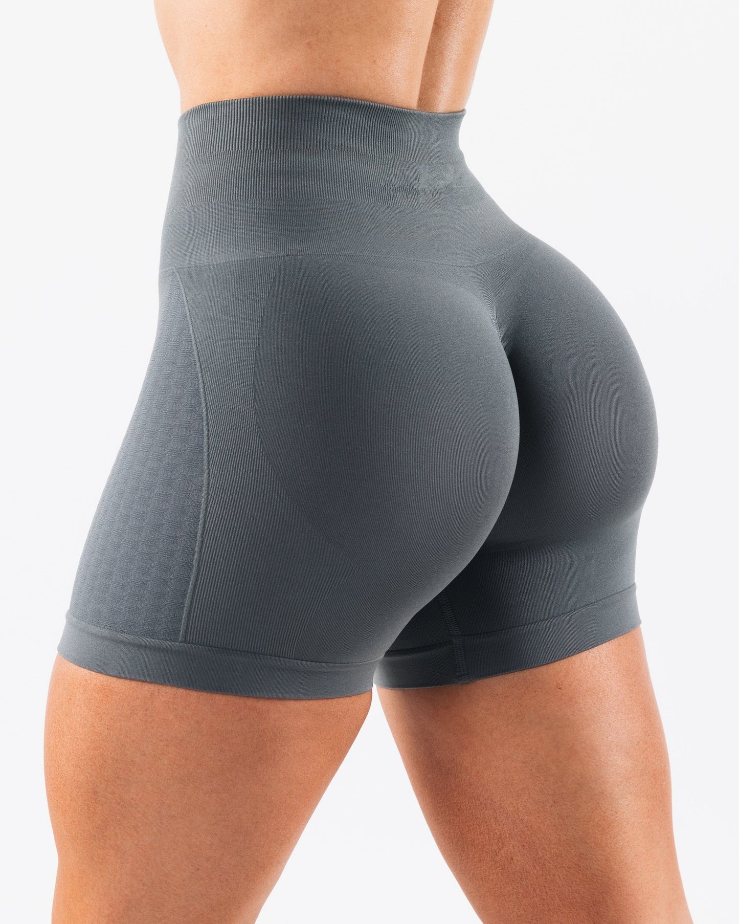 Ultra Soft Seamless High Waisted Tummy Control Full Length Yoga Shorts with Butt Lift Design for Gym Fitness and Everyday Wear