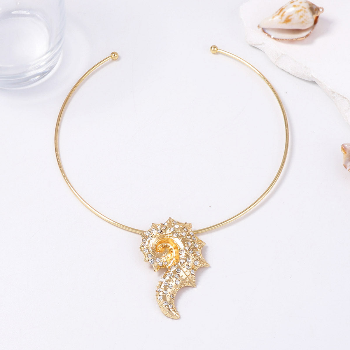 Chic Ocean-Inspired Pendant Necklace with Alloy and Zircon Stone - Minimalist Luxury Shell Design for Effortless Beachside Charm