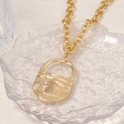 Chic Luxury Casual Minimalist Exaggerated Alloy Key Lock Pendant Chain Necklace – Elevate Your Style with Unique Fashion Statement Accessories