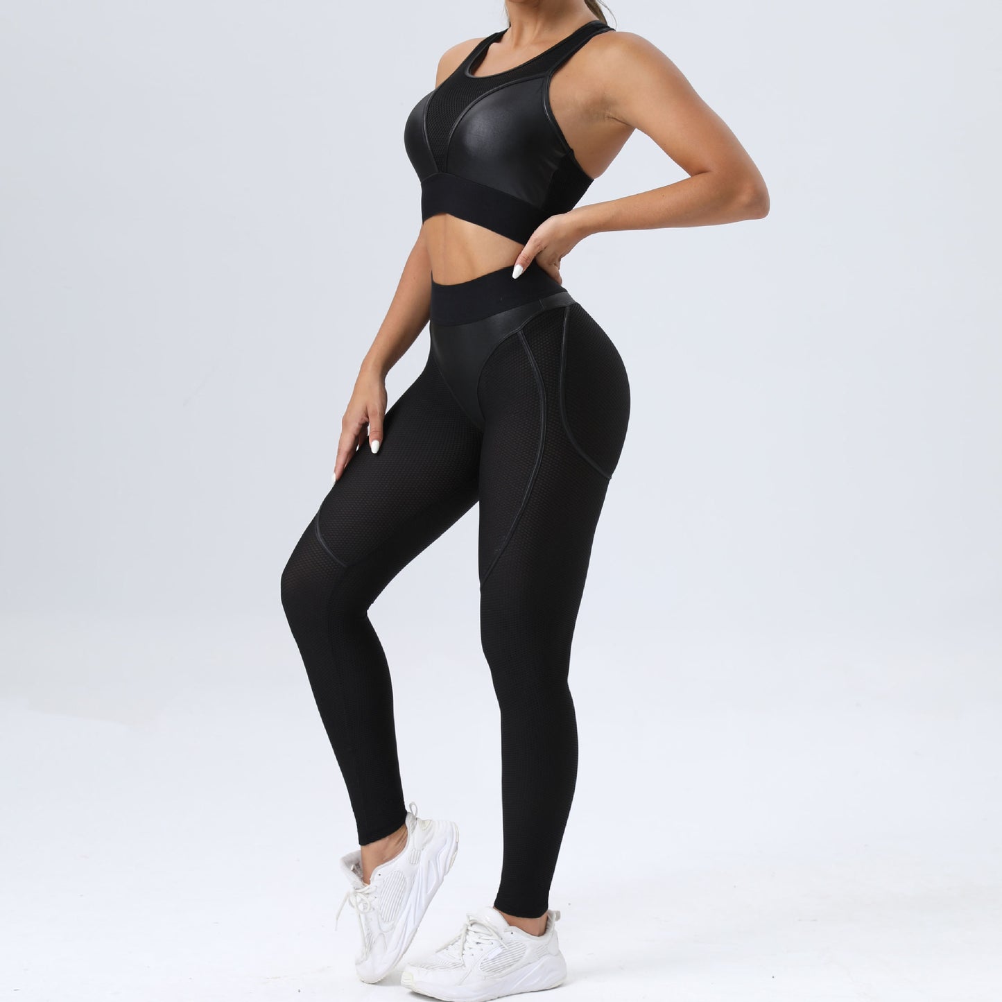 Compression Yoga Set Mesh Sports Bra and High Waisted Leggings for Comfort and Support in Your Fitness Routine