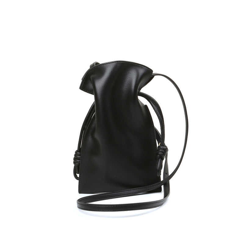 Women's Drawstring Bucket Bag Versatile Leather Shoulder and Crossbody Purse Chic Minimalist Design for Fashion Forward Women