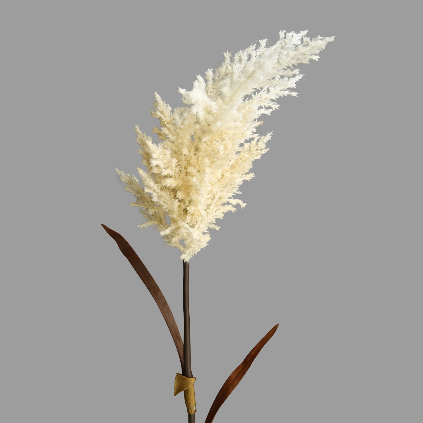 Lifelike Artificial Flower Arrangement for Photography Props - Elegant Nordic Minimalist Decor for Living Room, Bedroom, and Dining Table - Single Reed Stem