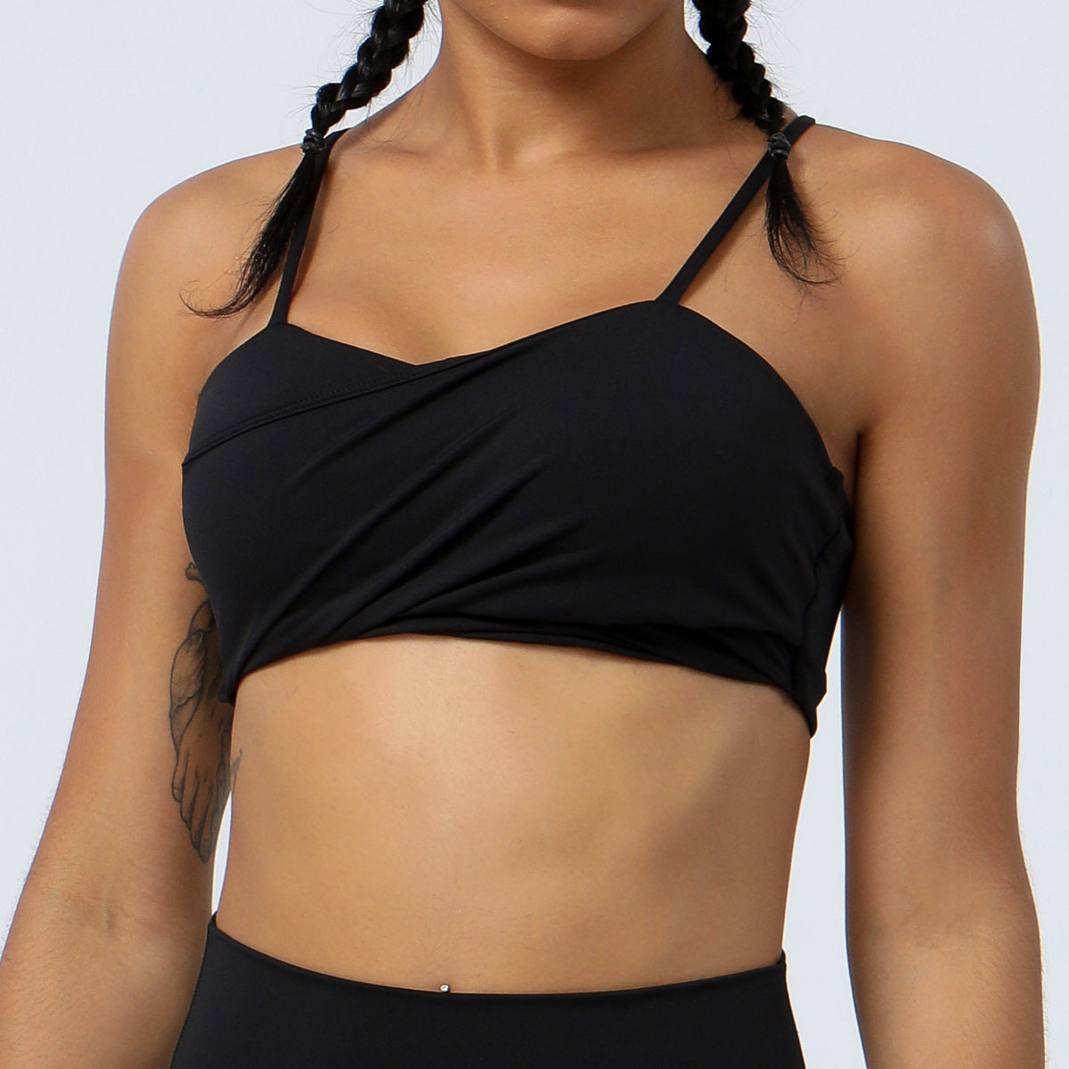 Sleek Strappy Back Sports Bra for Women Quick Dry Running and Workout Bra with Comfort and Support for Yoga and Fitness