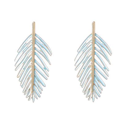 Exaggerated Minimalist Alloy Hollow Leaf Stud Earrings – Chic, Versatile Everyday Jewelry for Effortless Style