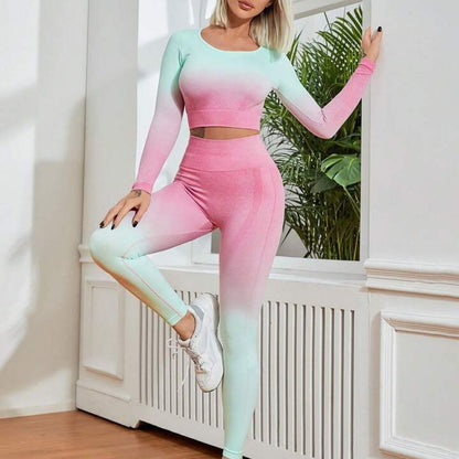 Seamless Gradient Dip Dye Yoga Set with Long Sleeve Top and Peach Butt Lifting Leggings Activewear for Comfort and Style