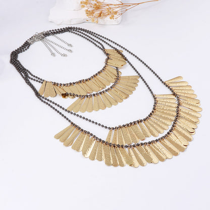 Chic Geometric Metal Pendant Necklace - Multi-layered, Stackable Design with Iridescent Iron Beads for a Luxurious and Unique Look