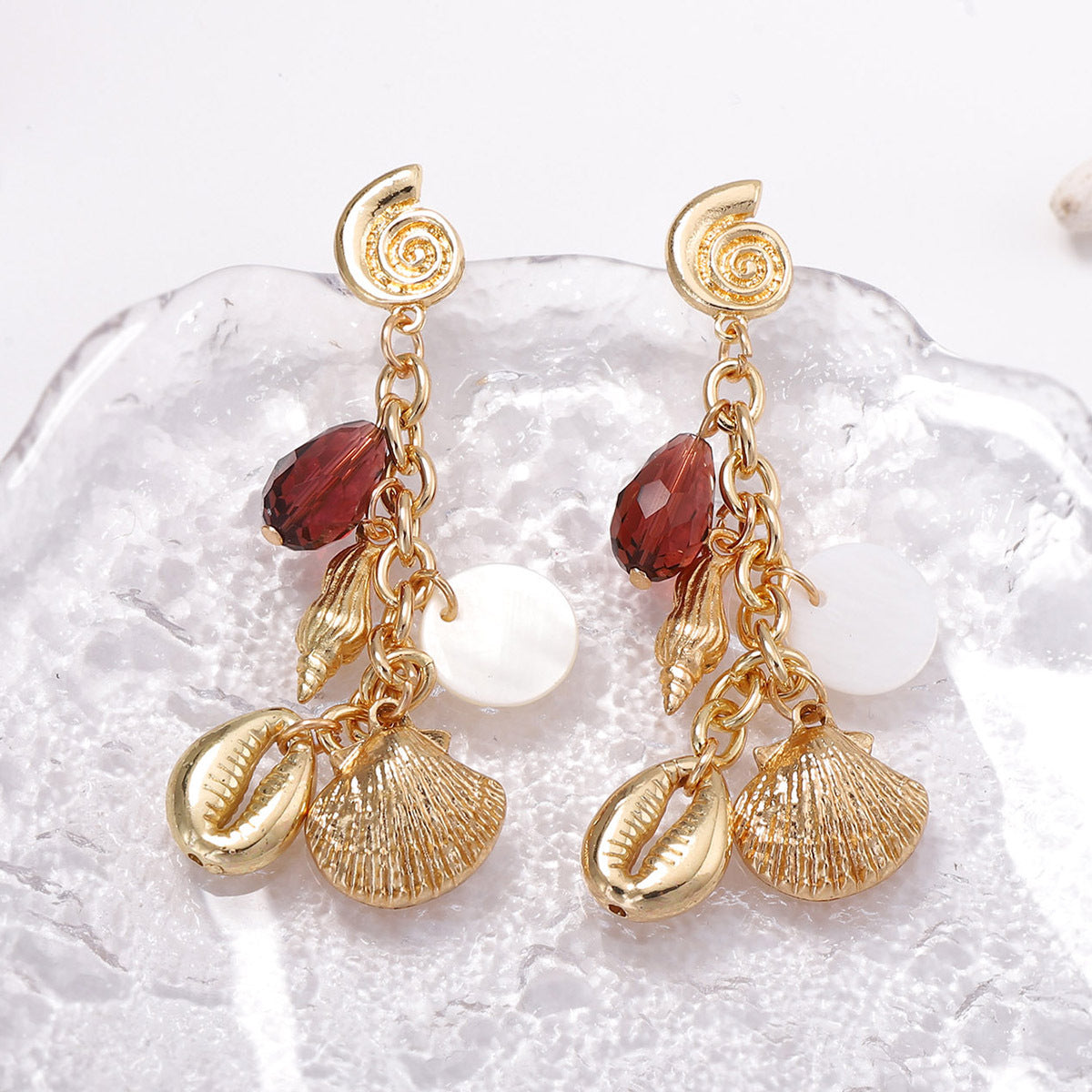 Chic Summer Vacation Shell Earrings - Unique and Exquisite Sea Conch Drop Earrings for a Stylish Touch