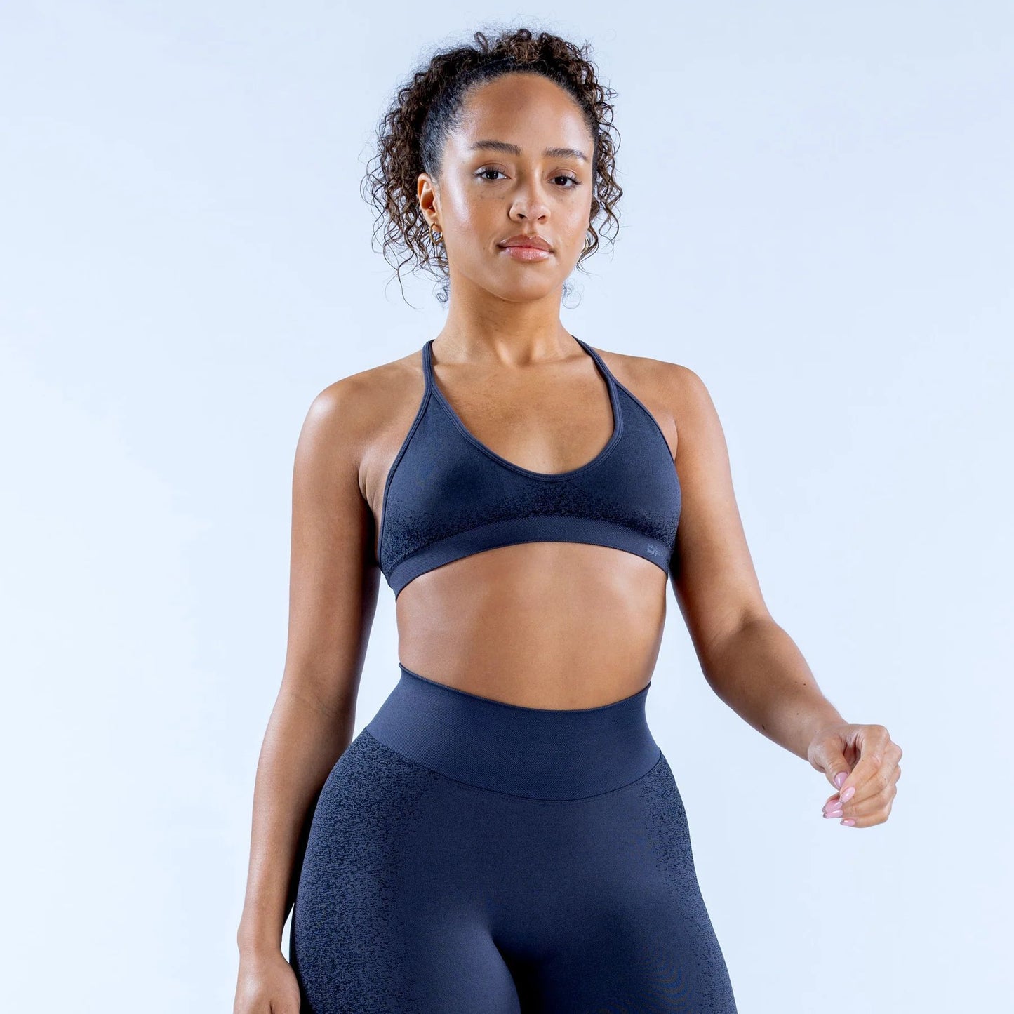 Seamless Yoga Outfit for Women Outdoor Fitness Set with High Waisted Scrunch Butt Leggings and Bra Top for Comfort and Support