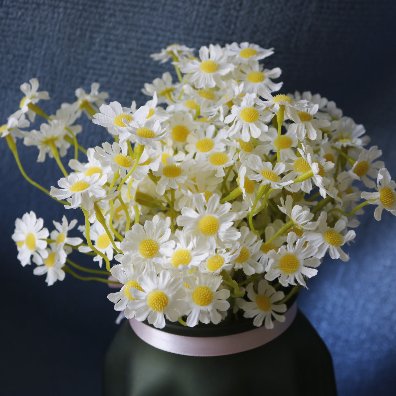 Charming Artificial Chamomile and Daisy Flowers - Perfect for Outdoor Photography Props and Home Décor Accents