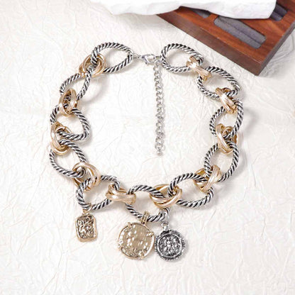 Stylish Geometric Alloy Women's Badge Design Necklace - Versatile O-Ring Link for Elegant Everyday Wear