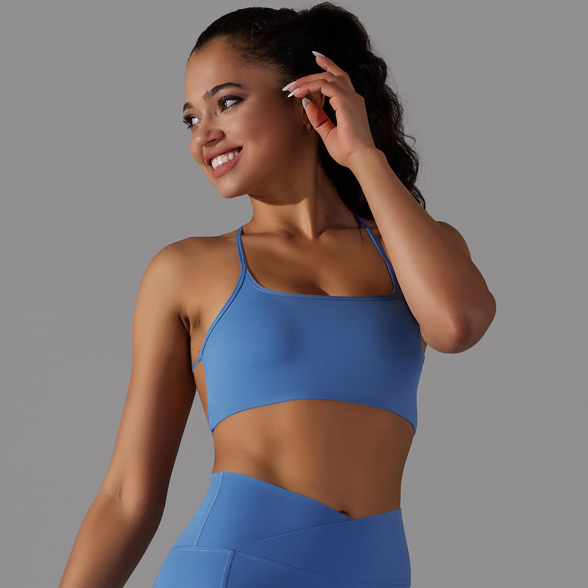 Square Neck Sports Yoga Bra with Cross Back Design Breathable Quick Dry Summer Wear for Maximum Comfort and Performance