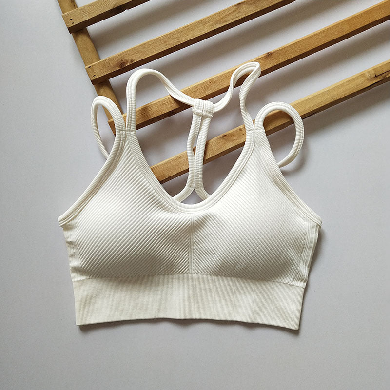 Enhanced Shock Absorbing Yoga Bra Back Design for Comfortable Running Fitness and Everyday Wear