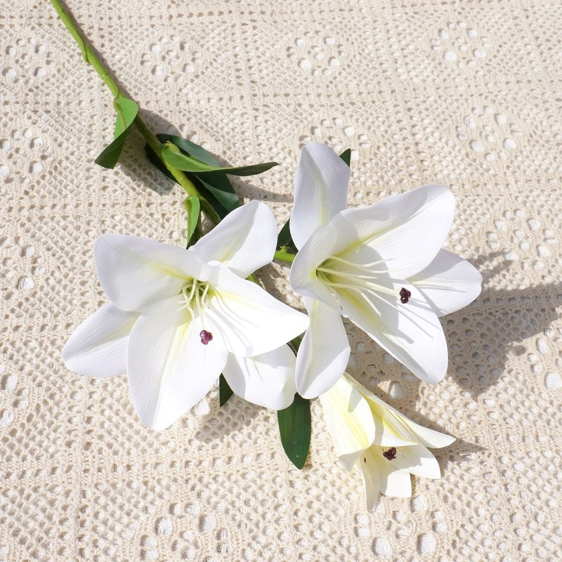 Realistic Sunlit Lily Artificial Flowers for Home Décor - Perfect for Weddings, Celebrations & Everyday Display