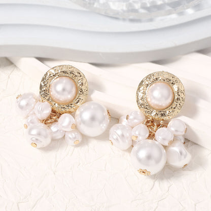 Chic Minimalist Irregular Pearl Tassel Earrings for Women - Unique Design for a Stylish Look