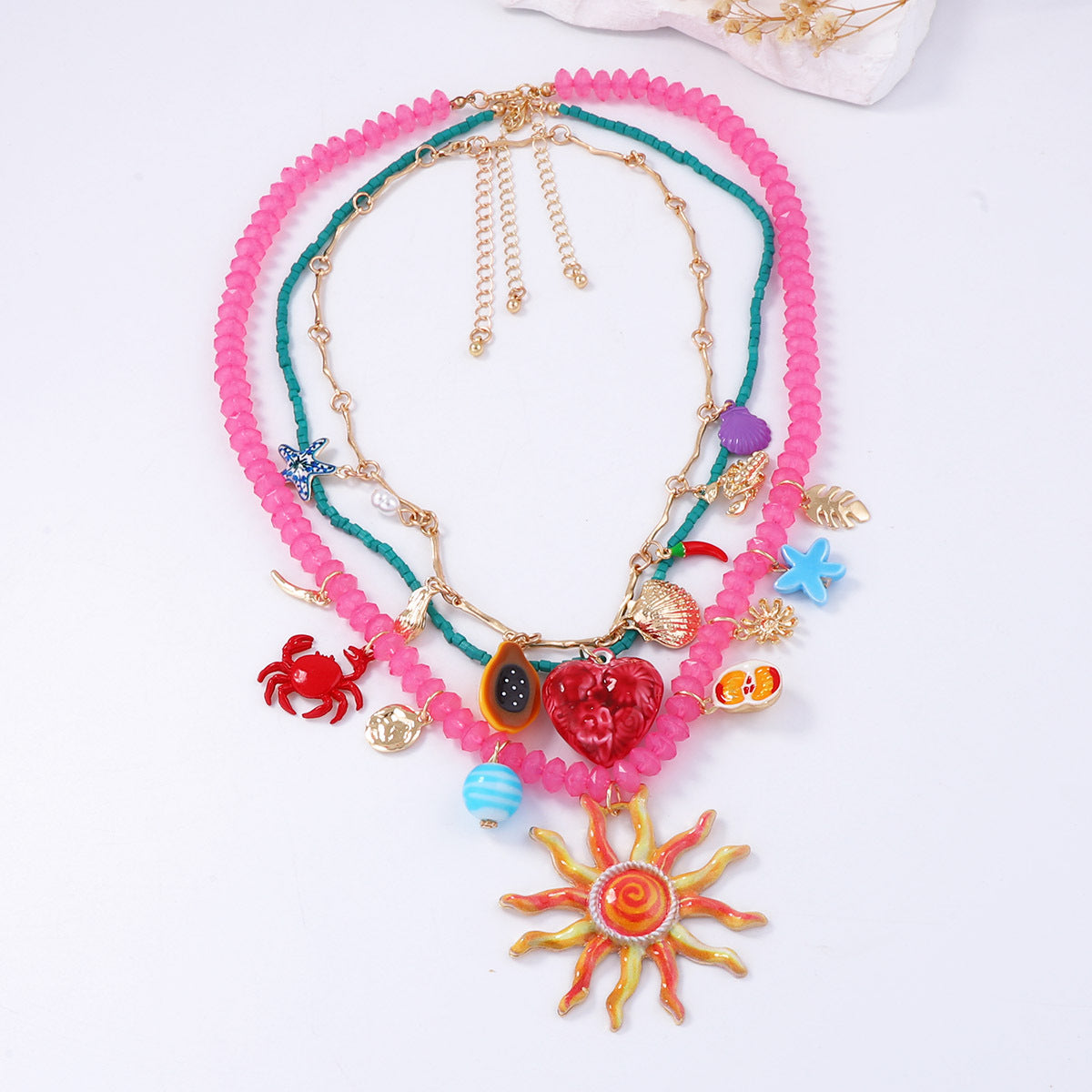 Chic Ocean-Inspired Vacation Style Colorful Multi-Layer Alloy Sun Face Pendant Necklace for Women – Perfect Accessory for Any Summer Outfit