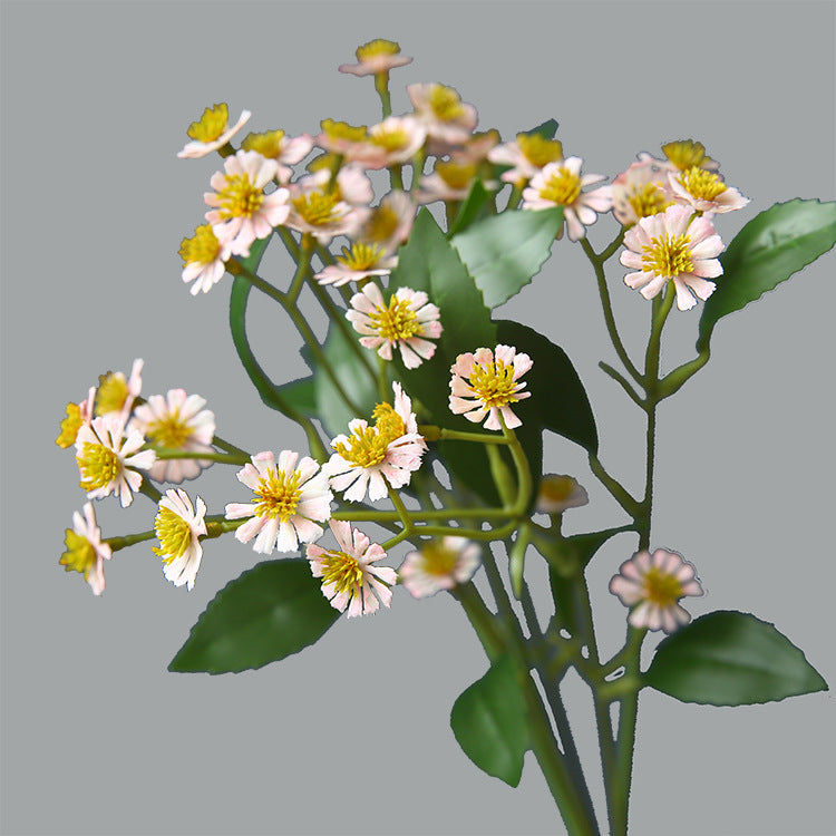 Elegant Artificial Chamomile Flowers for Stunning Floral Arrangements - Perfect Décor for Your Living Room