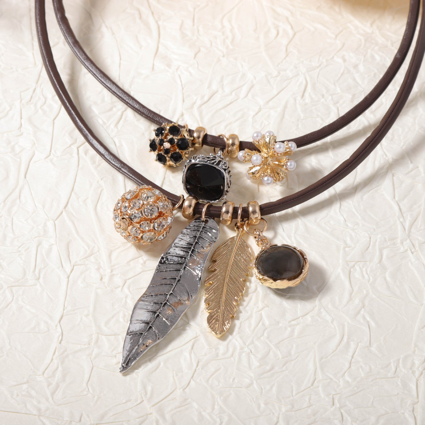 Chic Layered Double-Stranded Alloy Geometric Leaf Pendant Leather Necklace – Vintage Inspired for Fall and Winter Fashion