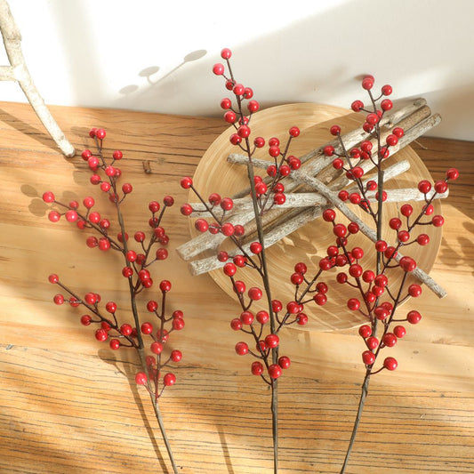 Vibrant Five-Pronged Winterberry Faux Flowers – Perfect for Holiday Decor, Weddings, and Festive Celebrations | Realistic Artificial Red Christmas Beans – MW36892