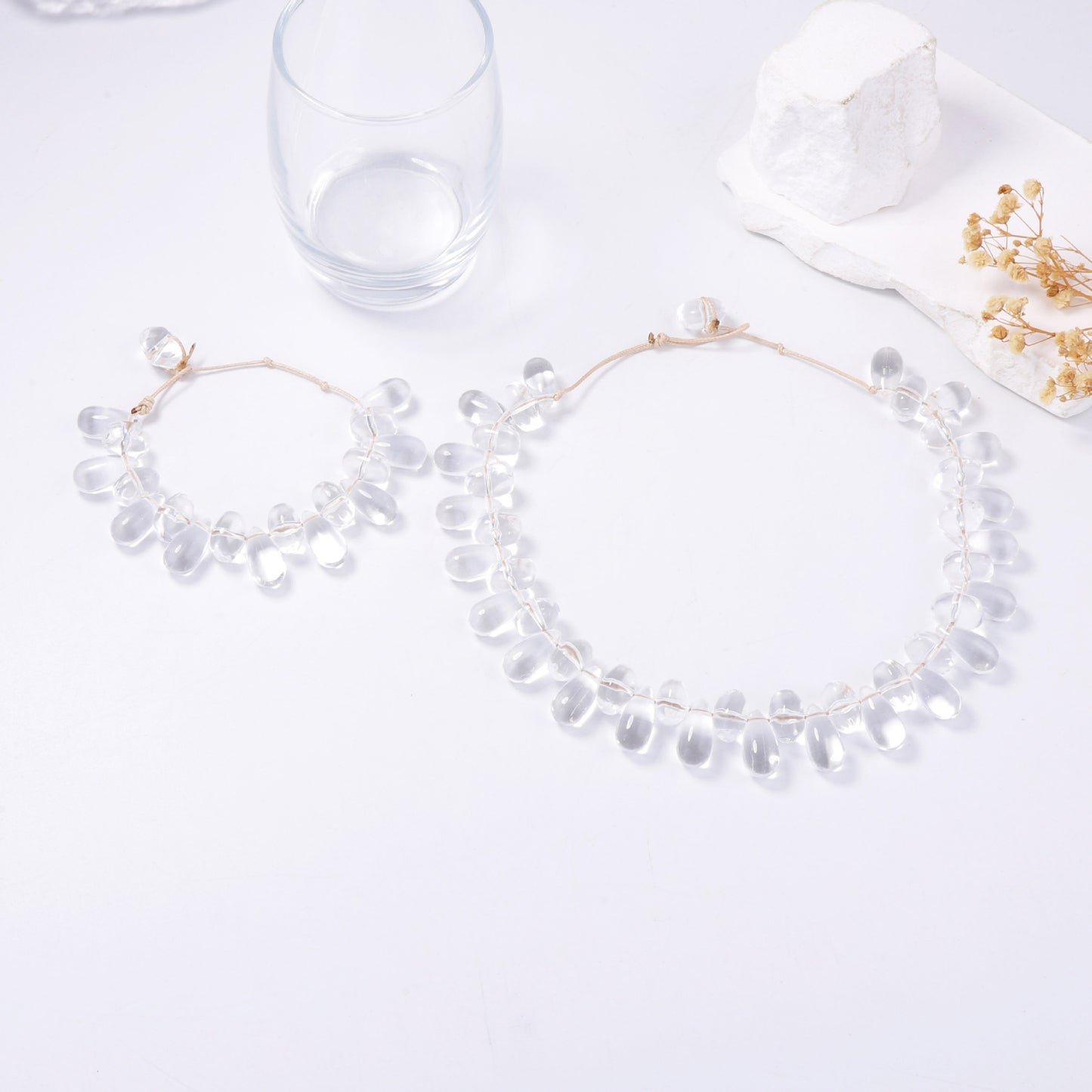 Chic Bohemian-Inspired Irregular Geometric Water Drop Clavicle Chain Bracelet for Women – Elevate Your Style with Unique Minimalism and Elegant Luxury