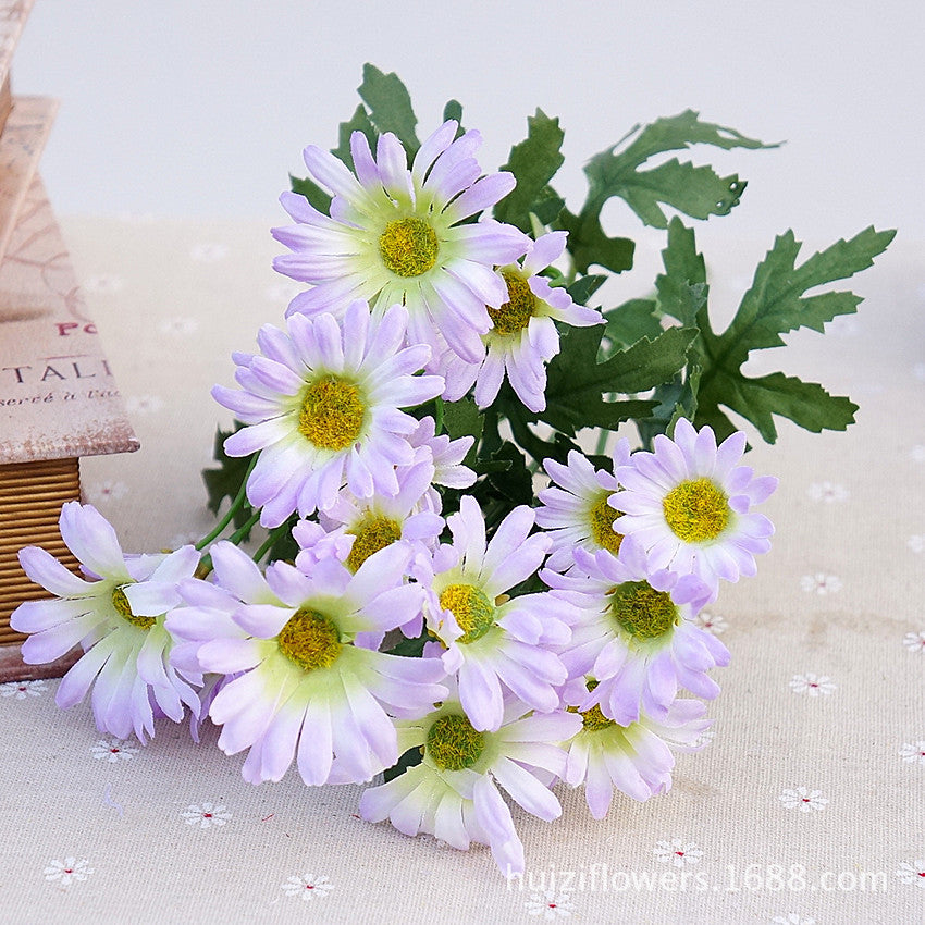 Artificial 7-Branch Golden Daisy Flowers - Perfect for Home Decor and DIY Landscape Arrangements, Handmade Faux Floral Display