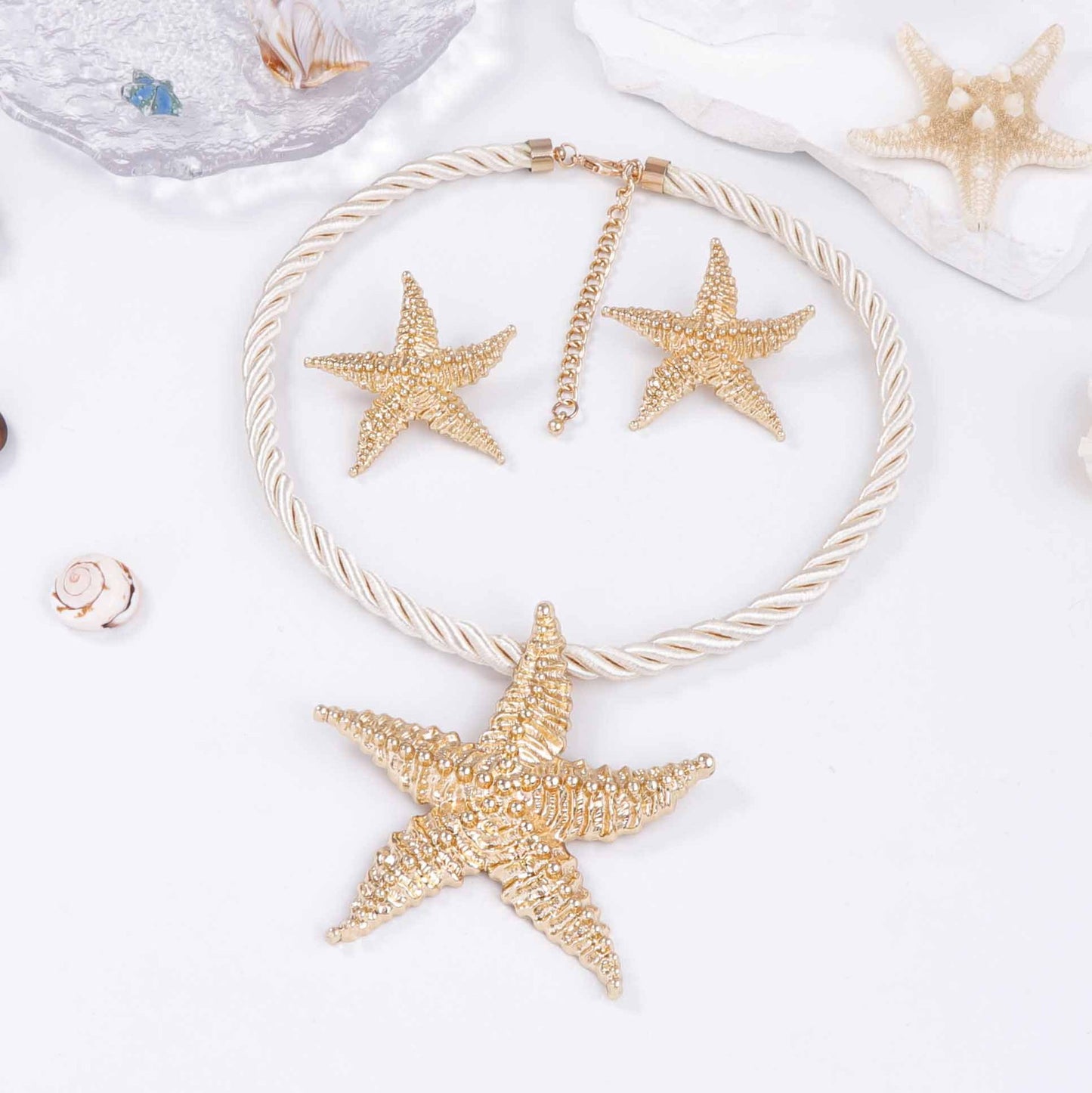 Minimalist Ocean-Inspired Vacation Jewelry Set: Unique Alloy Starfish Pendant Necklace and Earrings for Effortless Summer Style