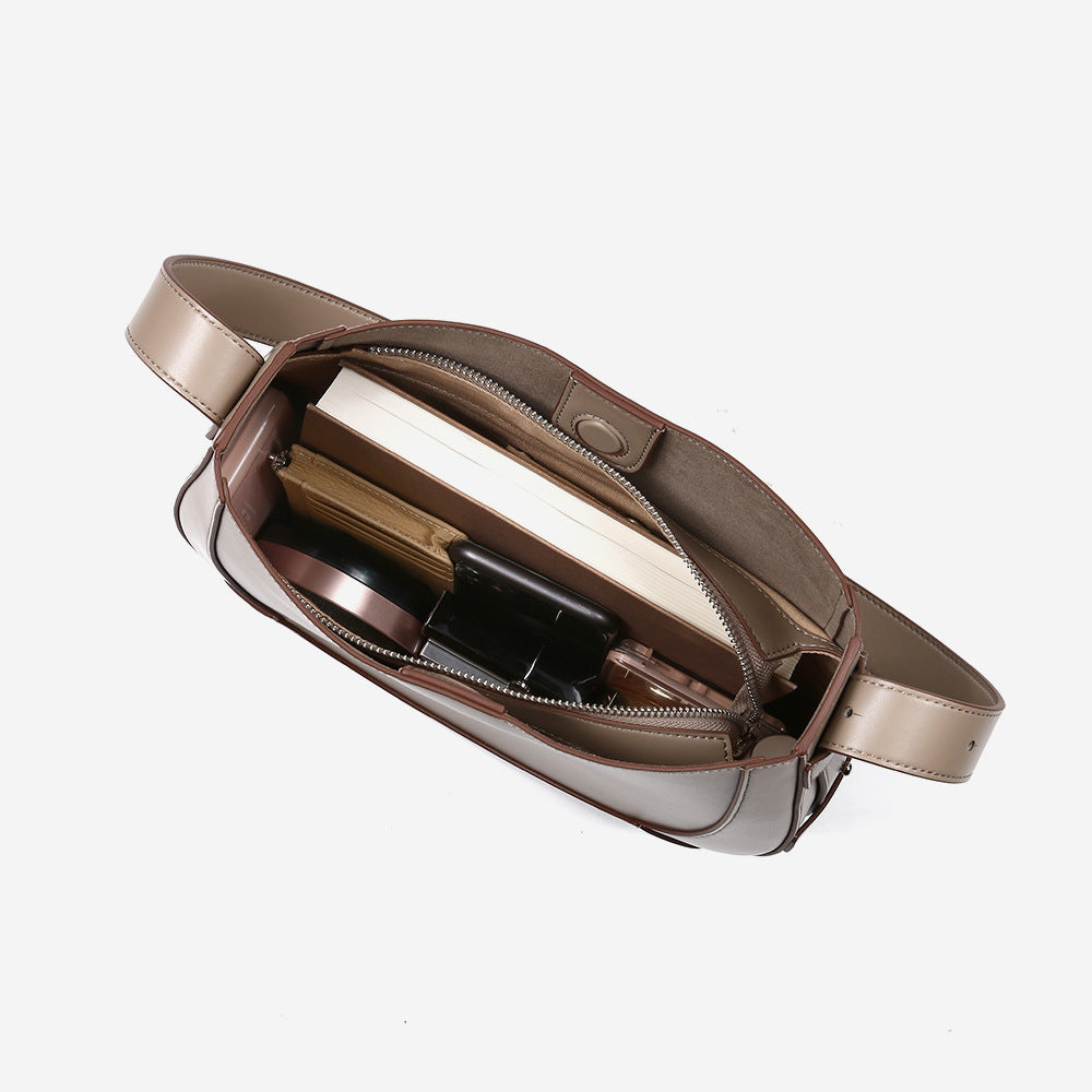 Luxury Genuine Leather Sherry Bag Spacious Tote with Minimalist Design for Fashionable Commute and Everyday Use