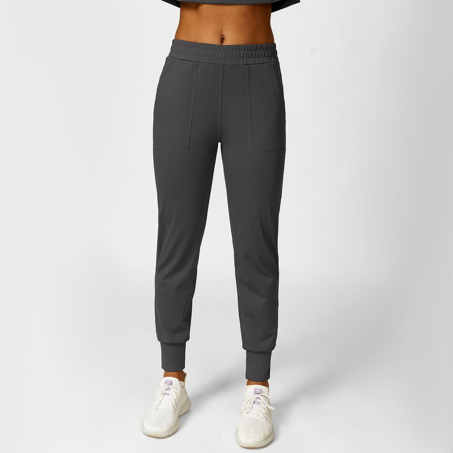 Casual Round Neck Sweatshirt and Jogger Pants Set with Dual Pockets Ideal Activewear for Outdoor Sports and Fitness