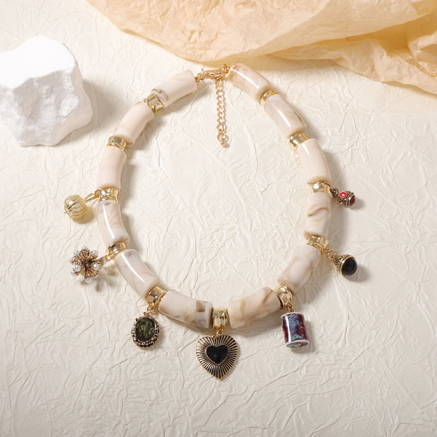 Unique Creative Design: Versatile Alloy Pendant Resin Bamboo Section Necklace – Statement Piece for Fashion-Forward Individuals