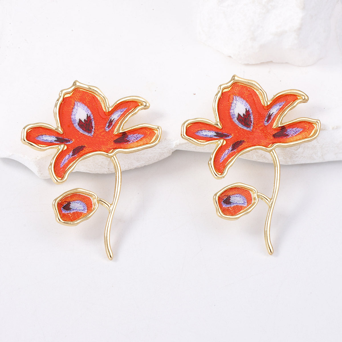 Chic Minimalist Exaggerated Design Alloy Floral Earrings - Unique Statement Jewelry for an Elegant Look