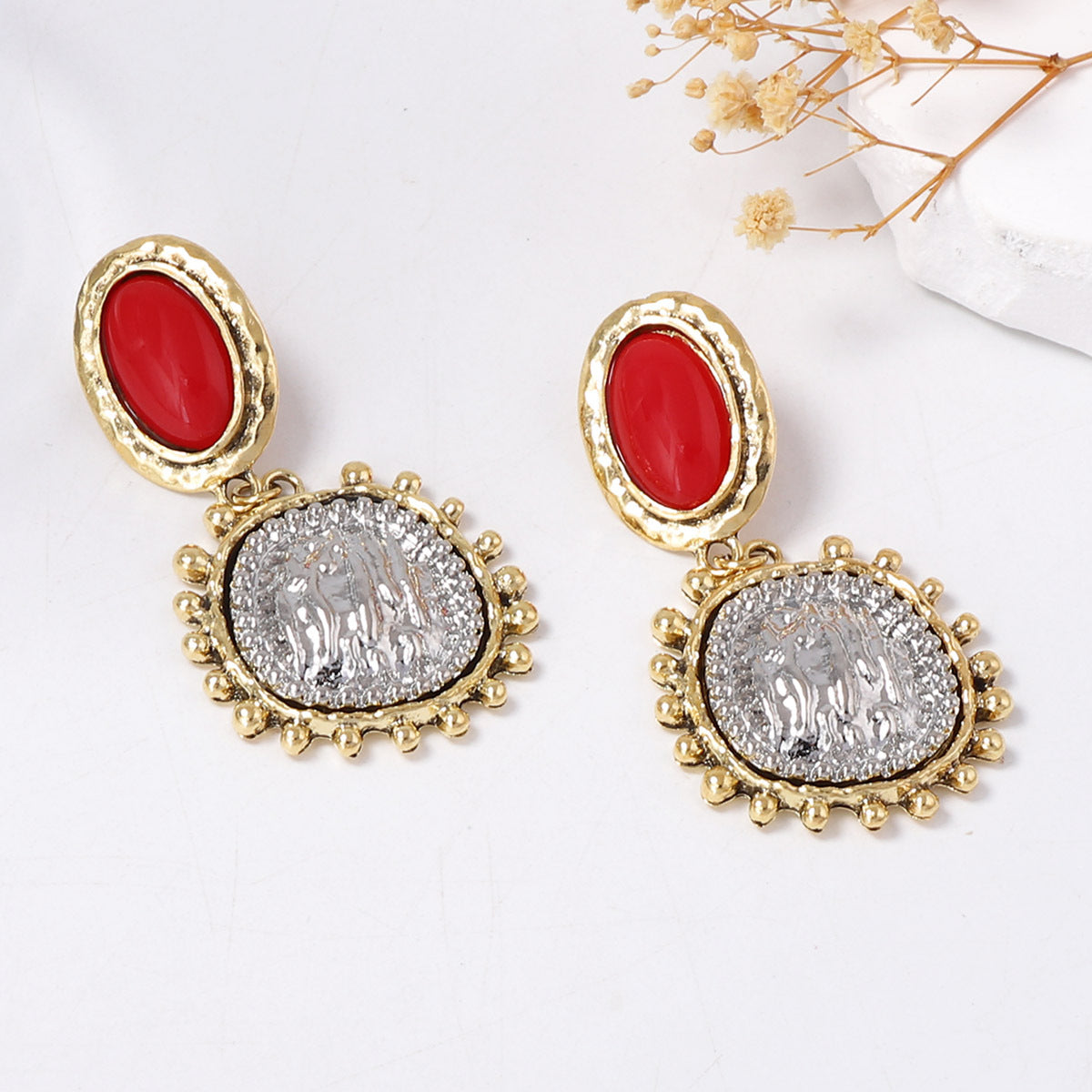 Chic Vintage-Inspired Alloy and Resin Geometric Drop Earrings - Perfect for Any Occasion, from Parties to Formal Events