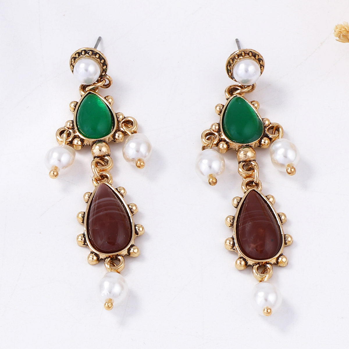 Vintage Baroque-Inspired Resin Drop Earrings with Unique Geometric Design – Elegant Faux Pearl Pendant for Women