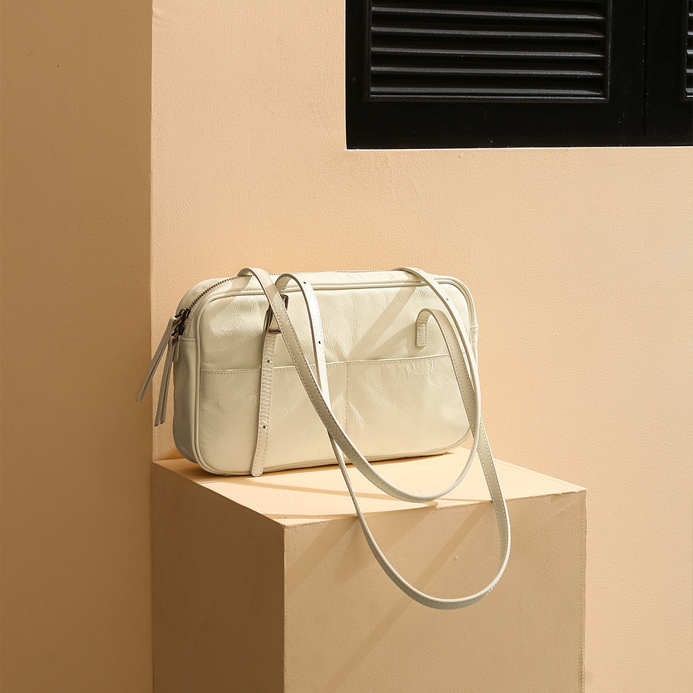 Women's Genuine Leather Tote Bag Large Capacity Waxed Oil Leather Shoulder Bag for Everyday Office Use