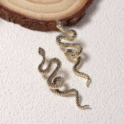 Chic Vintage-Inspired Alloy Snake Zodiac Ear Studs - Elegant, Versatile, and Perfect for Everyday Wear