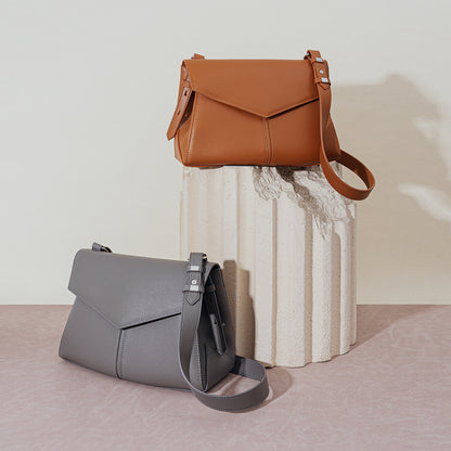 Korean Minimalist Messenger Bag Unique Design Versatile Crossbody Satchel Spacious Genuine Leather Shoulder Bag for Commuting and Everyday Use