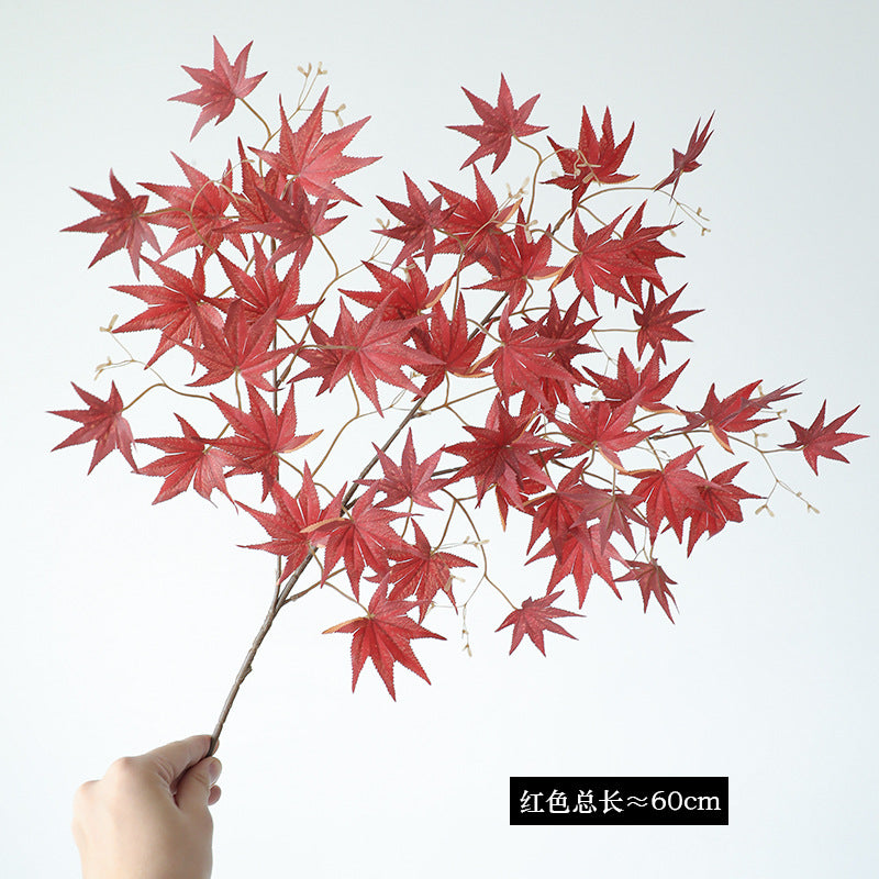 Vibrant Artificial Maple Leaves with Realistic Chicken Foot Design for Stunning Fall-Themed Garden Décor and Landscaping