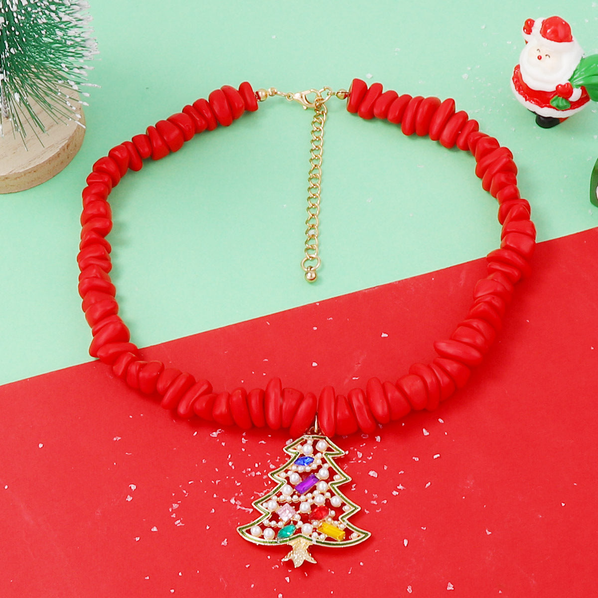 Elegant Minimalist Alloy Christmas Tree Pendant Necklace with Pearl Beads and Rhinestones - Unique Holiday Jewelry Gift