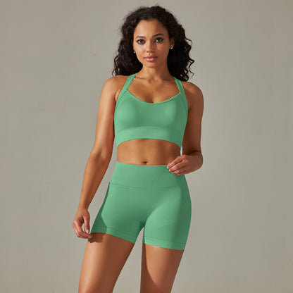 Seamless Cross Back Sports Bra and Shorts Set for Women for Yoga Fitness and Active Lifestyle