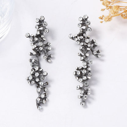 Elegant Long Drop Earrings with Full Rhinestone Cascade Design – Luxurious Alloy Statement Jewelry for Women, Perfect for Parties and Special Occasions