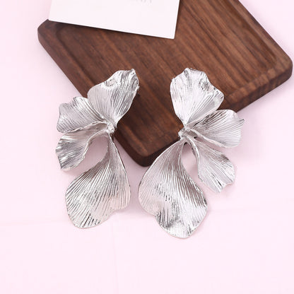 Chic Luxury Multi-Layer Vintage Texture Petal Earrings – Unique Versatile Design for Effortless Elegance